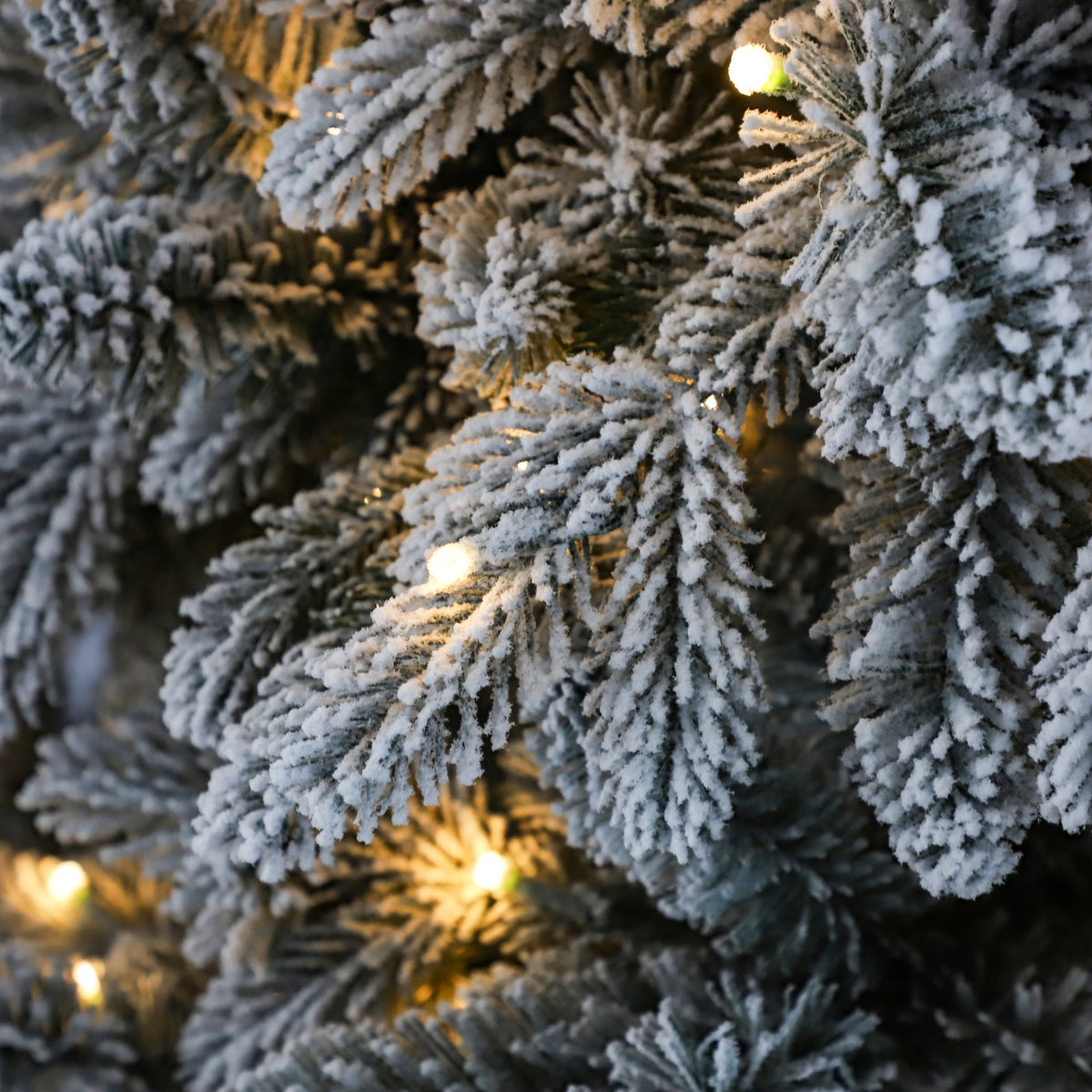 Artificial Spruce Flocked Christmas Tree Prelit Xmas Hinged