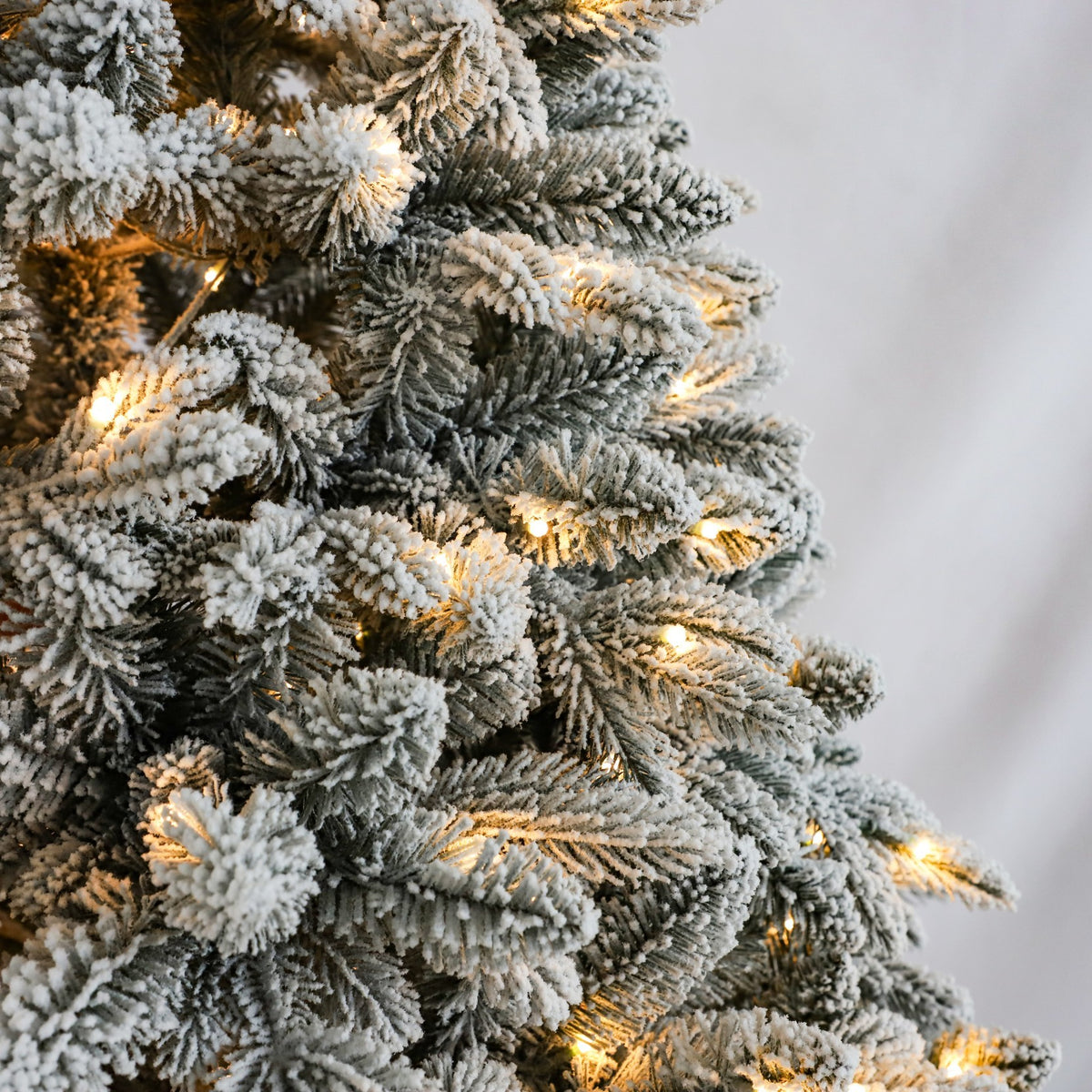 Artificial Spruce Flocked Christmas Tree Prelit Xmas Hinged