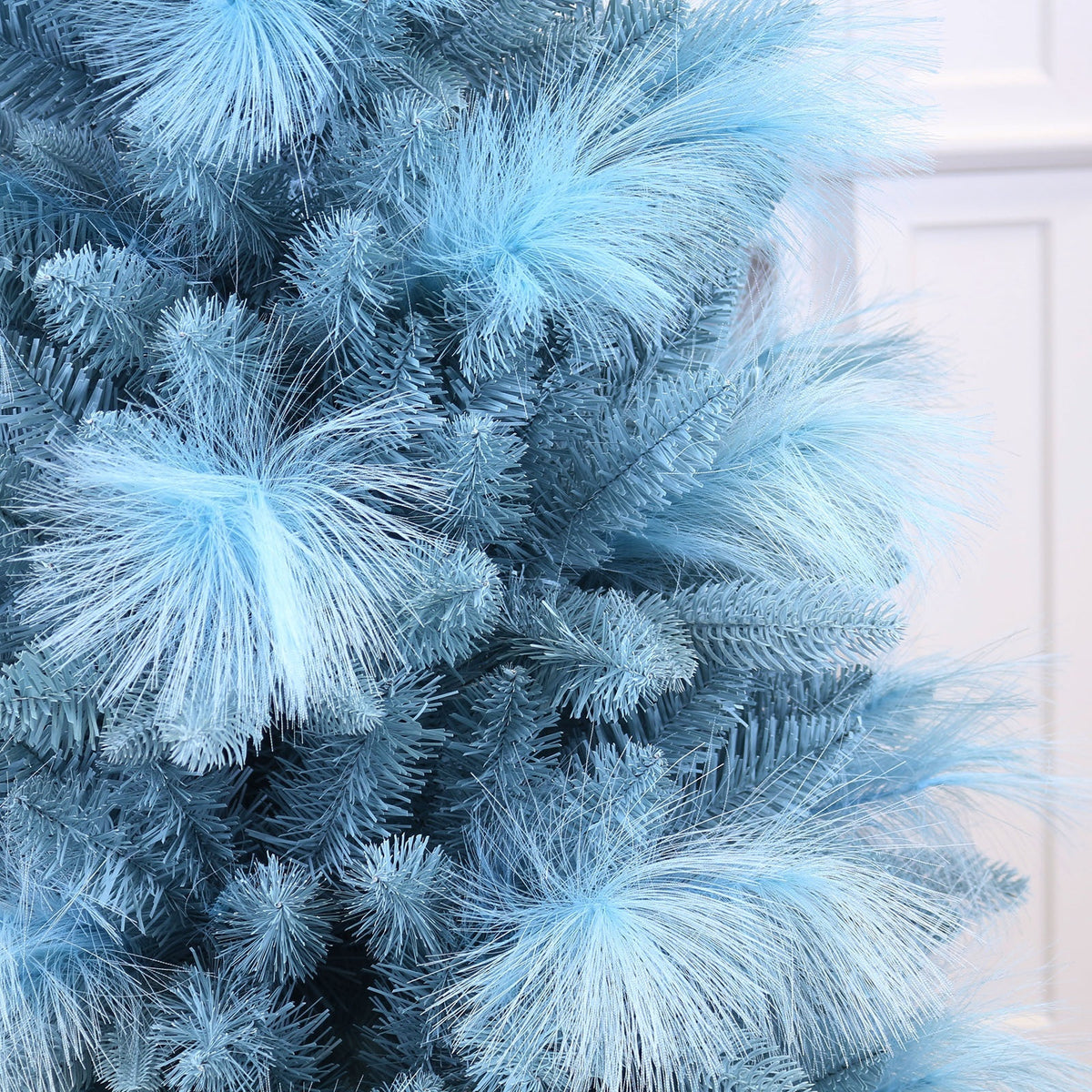 Blue Artificial Reed Christmas Tree with Fluffy Branches for Display