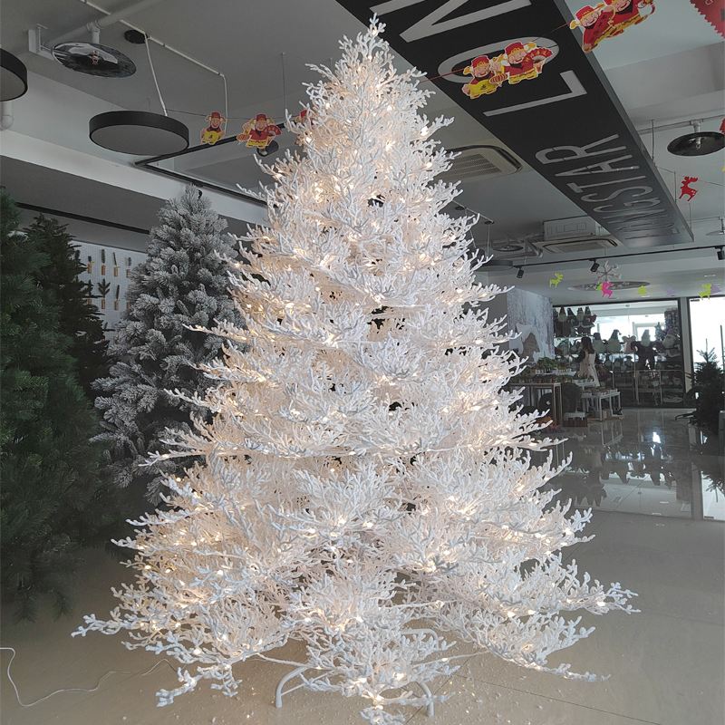 Christmas Tree Breath Taking Pure White 5 Hinged PE Tips