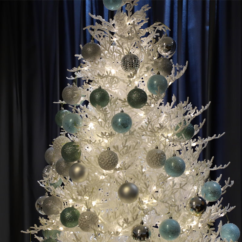 Christmas Tree Breath Taking Pure White 5 Hinged PE Tips