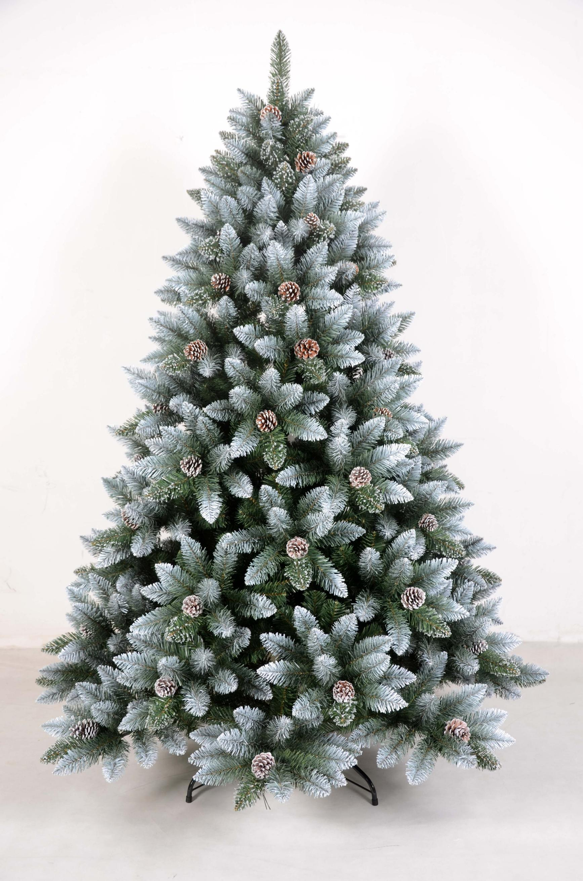 Luxury Snow Flocked Artifical Christmas Spruce Tree With Pine Cones