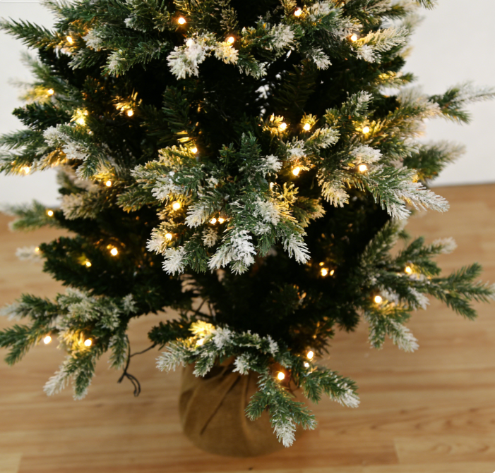 Norway Spruce Artificial Christmas Tree with Snow Flocked Branches