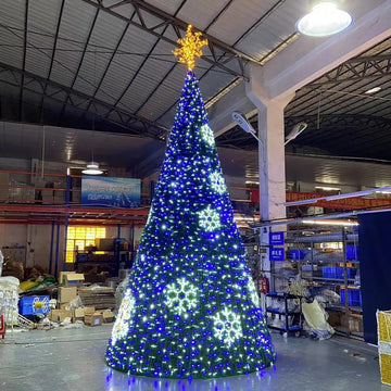 Outdoor Commercial Christmas Light Decor in Soft Warm White
