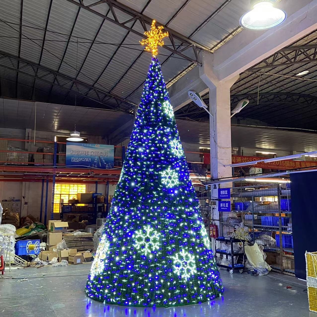 Outdoor Commercial Christmas Light Decor in Soft Warm White