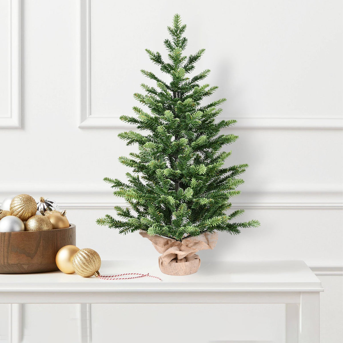 Mini Pine Tabletop Artificial Christmas Tree with Lifelike PE Tips