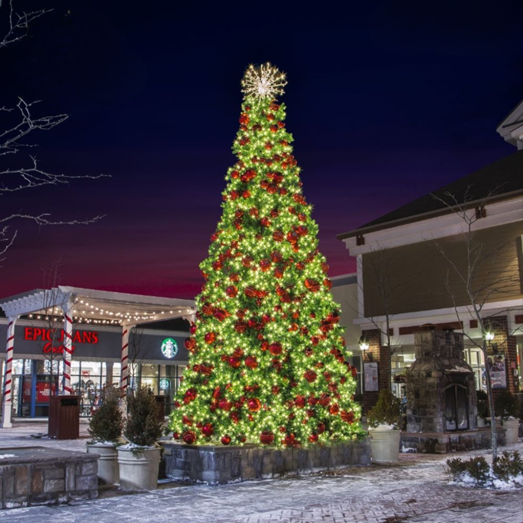 Outdoor Giant Commercial Red Luxury Christmas Tree With LEDs